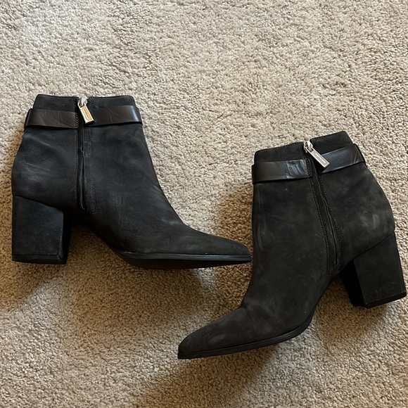 Michael Kors Suede Booties! - Picture 4 of 6
